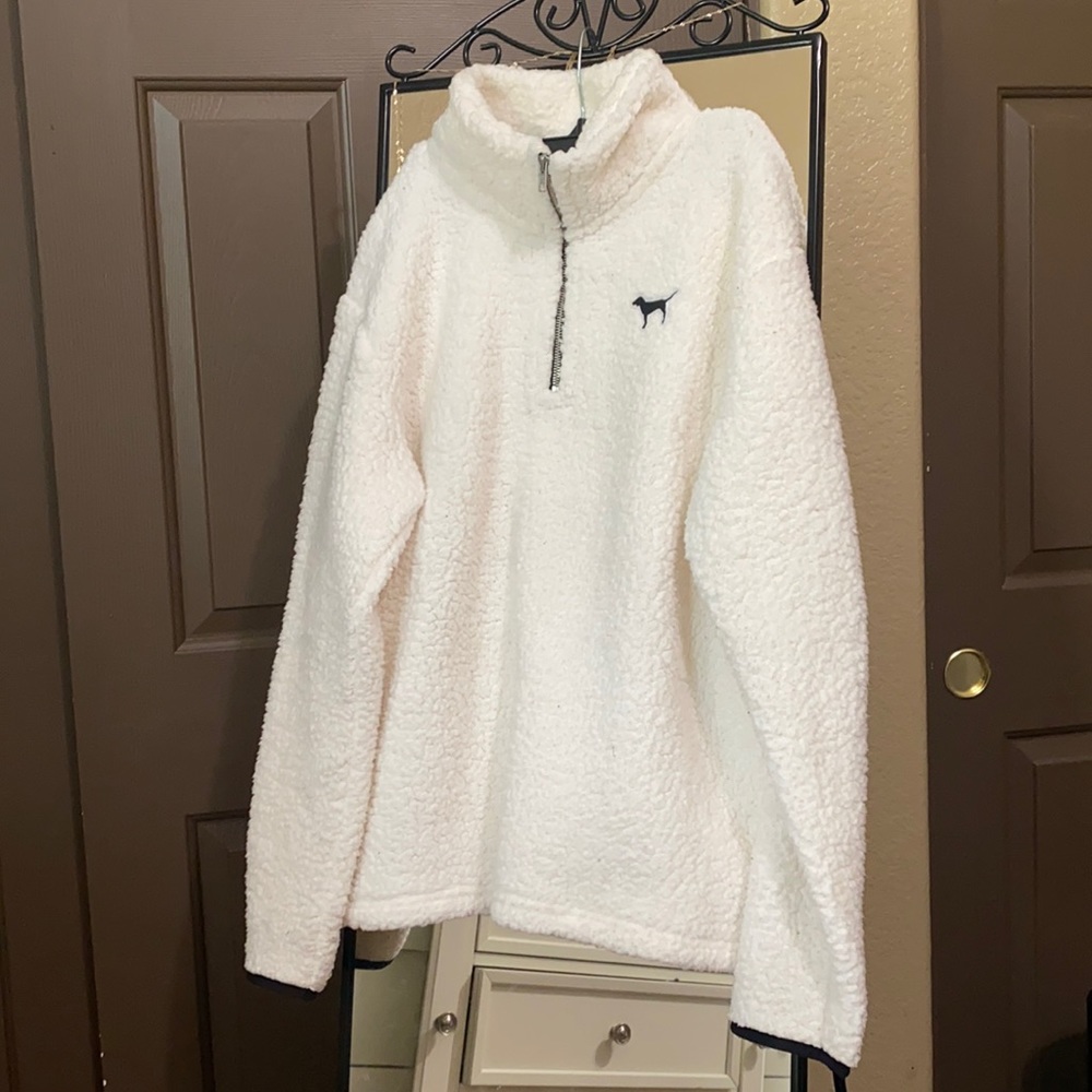 PINK Vs Sherpa pullover